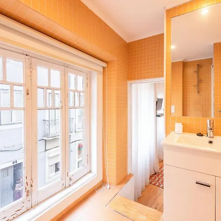 Guestready - Baixa Blues * リスボン